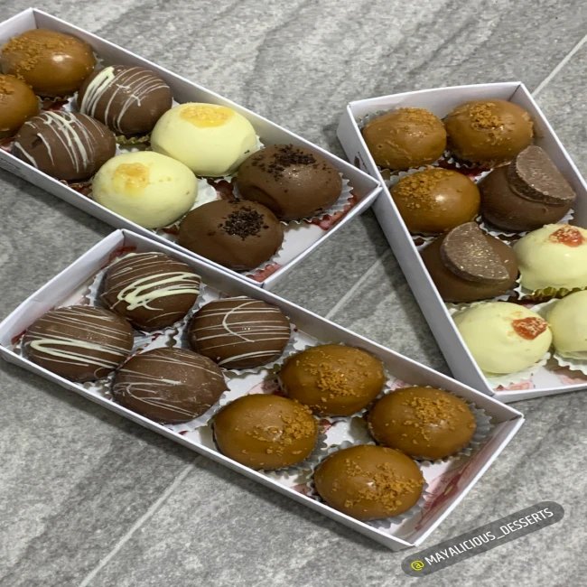 Box of 8 - Brownie/Blondie Truffles