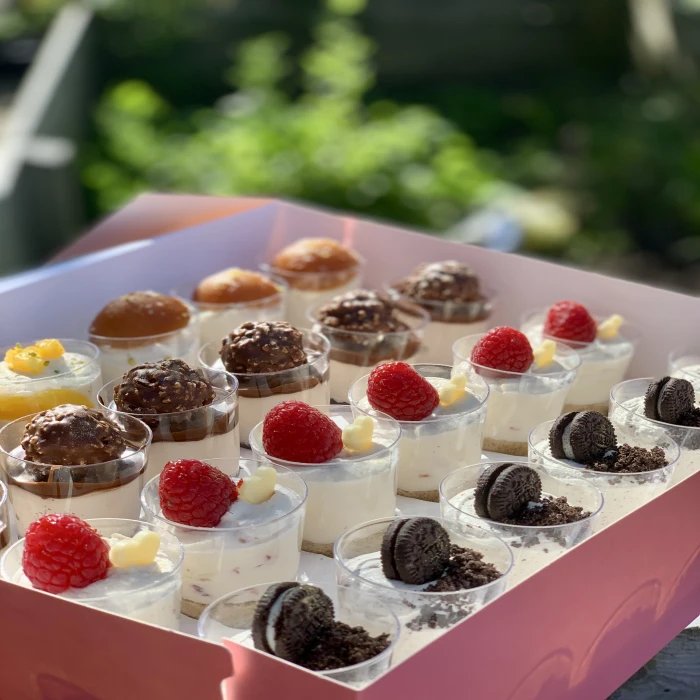 Cheesecake Selection Box x24 cups (70ml)